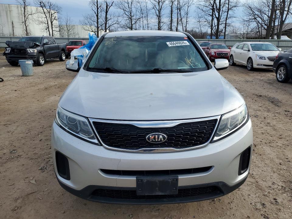 2015 Kia Sorento VIN 5XYKTCA68FG622692 COPART salvage auction — VANDALISM, Ny - Mv-907A Salvage Certificate, sold $1,150 on 2026-07-06 (photo 5)