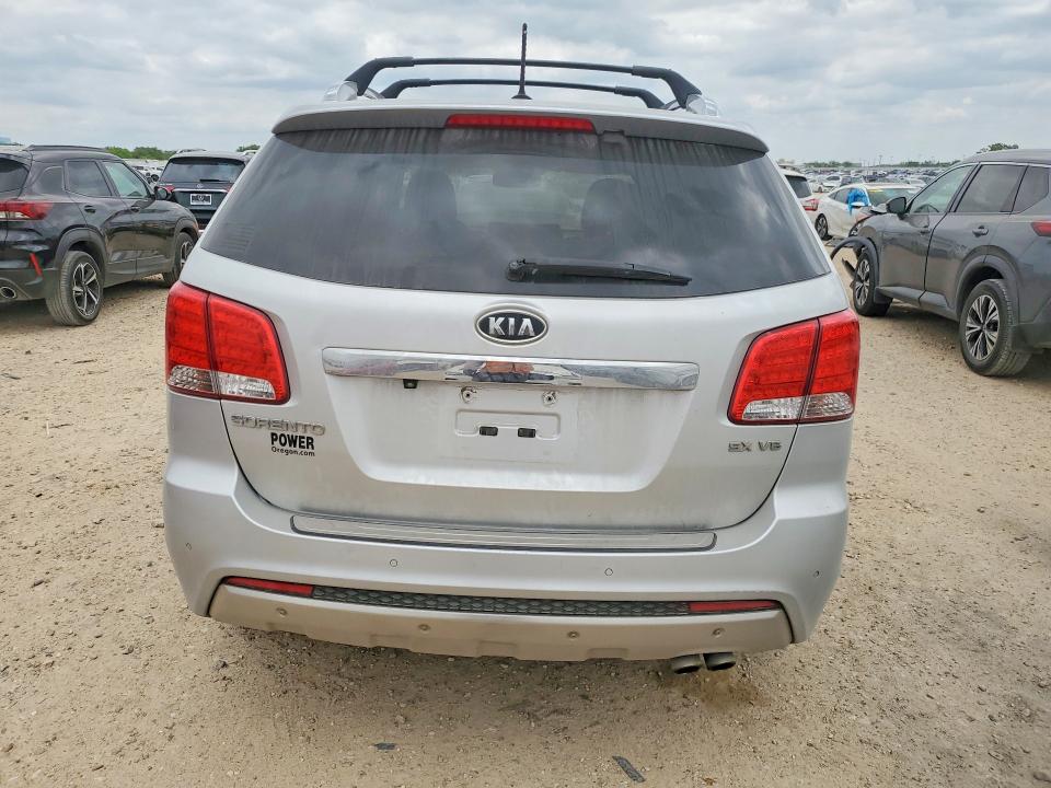 2012 Kia Sorento VIN 5XYKWDA23CG308759 COPART salvage auction — FRONT END, Tx - Salvage Vehicle Title, sold $1,300 on 2026-07-30 (photo 6)