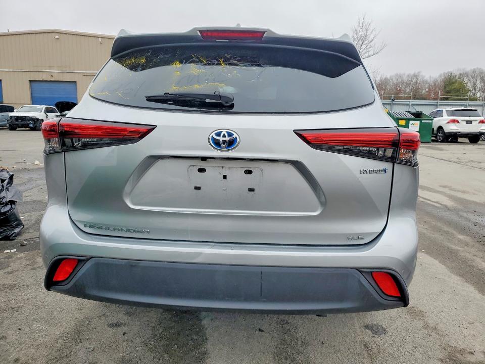 2023 Toyota Highlander hybrid VIN 5TDKBRCH3PS126997 COPART salvage auction — FRONT END, Va - Cert Of Title - Salvage, sold $14,200 on 2026-07-07 (photo 6)