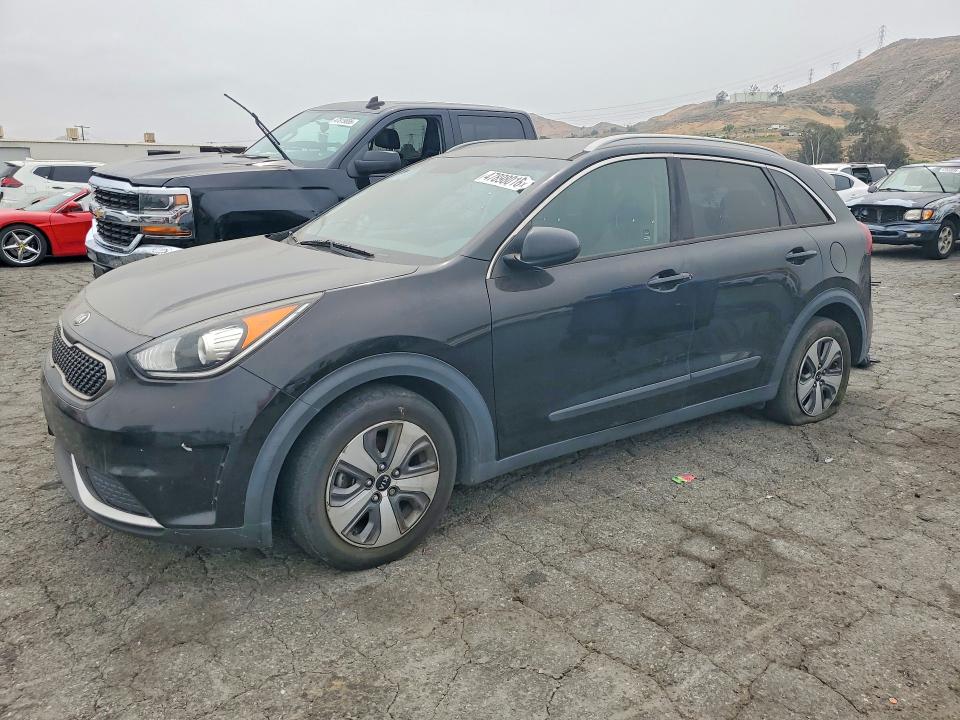 2019 Kia Niro VIN KNDCB3LCXK5350787 COPART salvage auction — MINOR DENT/SCRATCHES, Ca - Dis/Dlr/Exp Only Clean Title, sold $2,200 on 2026-07-09 (photo 1)