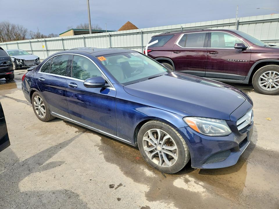 2016 Mercedes-benz C-klasse VIN 55SWF4JB8GU161500 COPART salvage auction — REAR END, Id - Salvage Certificate Of Title, sold $2,600 on 2026-07-02 (photo 4)