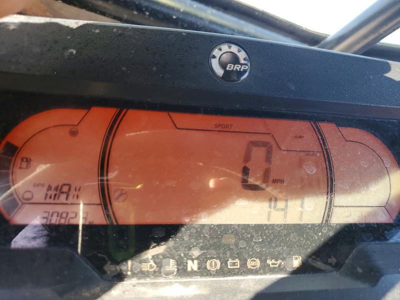 2021 Can-am Maverick x3 VIN 3JBVXAV47MK000520 COPART salvage auction — ROLLOVER, NV - CERT OF TITLE-OHV TOTAL LOSS, sold $5,300 on 2026-07-09 (photo 8)