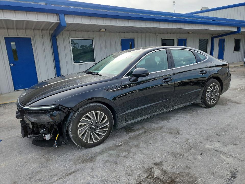 2025 Hyundai Sonata VIN KMHL54JJ7SA124708 COPART salvage auction — FRONT END, Salvage Title, sold $14,900 on 2026-07-22 (photo 1)