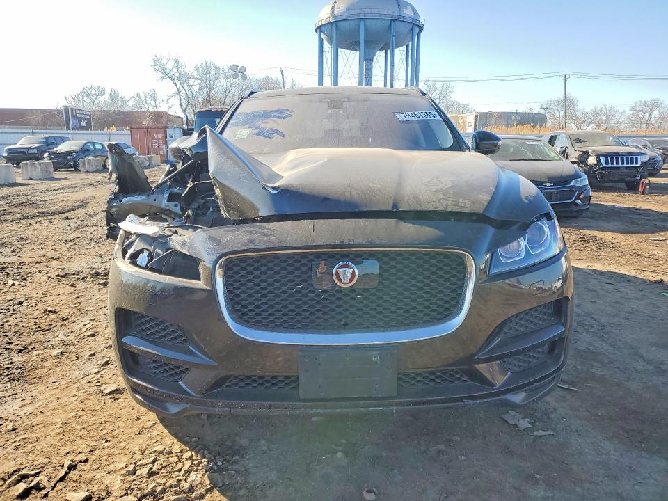 2019 Jaguar F-pace VIN SADCK2FXXKA359154 COPART salvage auction — FRONT END, Il - Salvage Certificate, sold $3,450 on 2026-08-03 (photo 5)