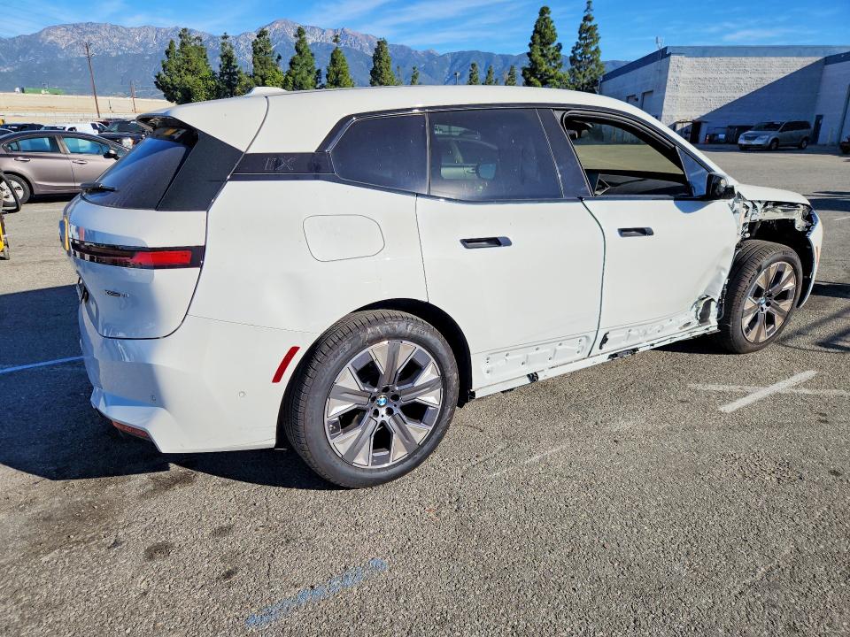 2026 BMW Ix VIN WB543CF04TCV02588 COPART salvage auction — FRONT END, Ca - Salvage Certificate, sold $35,500 on 2026-07-28 (photo 3)