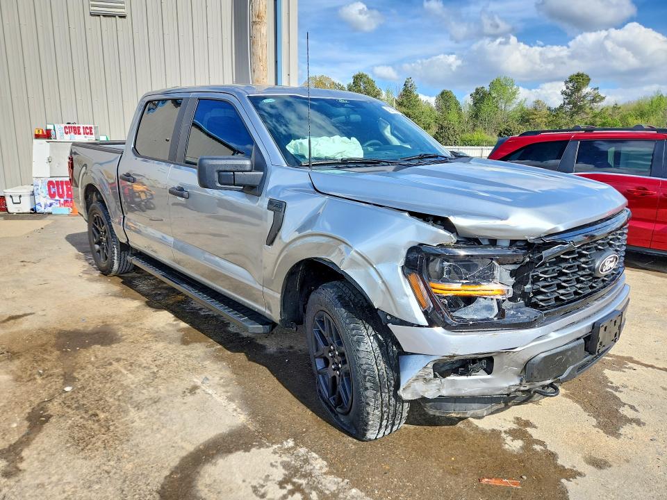 2025 Ford F-150 VIN 1FTEW2LP9SKF05292 COPART salvage auction — FRONT END, TN - SALVAGE CERTIFICATE, sold $15,600 on 2026-07-30 (photo 4)
