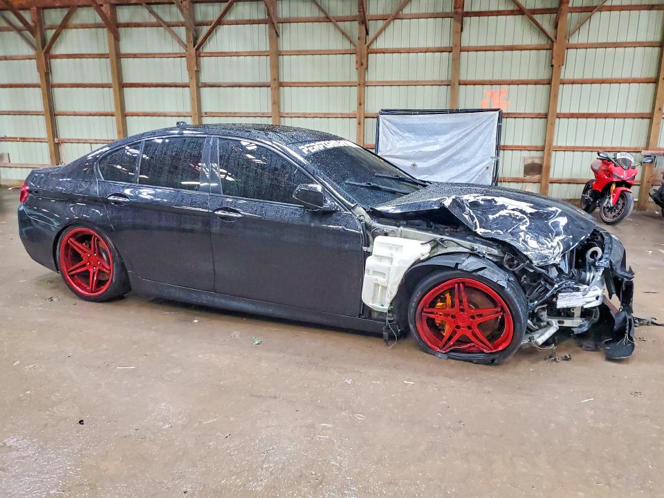 2011 BMW 5er VIN WBAFU9C52BC783752 COPART salvage auction — UNDERCARRIAGE, On - Permit No Brand - Unfit, sold $200 on 2026-07-28 (photo 4)