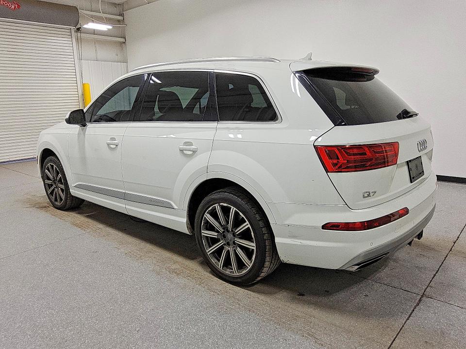 2017 Audi Q7 VIN WA1LHAF70HD044594 COPART salvage auction — MECHANICAL, AZ - CERTIFICATE OF TITLE, sold $1,750 on 2026-07-02 (photo 2)