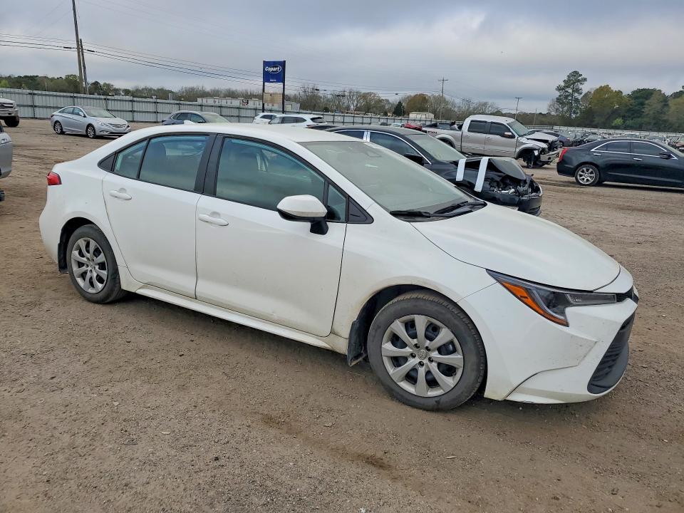 2025 Toyota Corolla VIN 5YFB4MDE7SP274900 COPART salvage auction — UNDERCARRIAGE, Salvage Title, sold $7,600 on 2026-07-23 (photo 4)