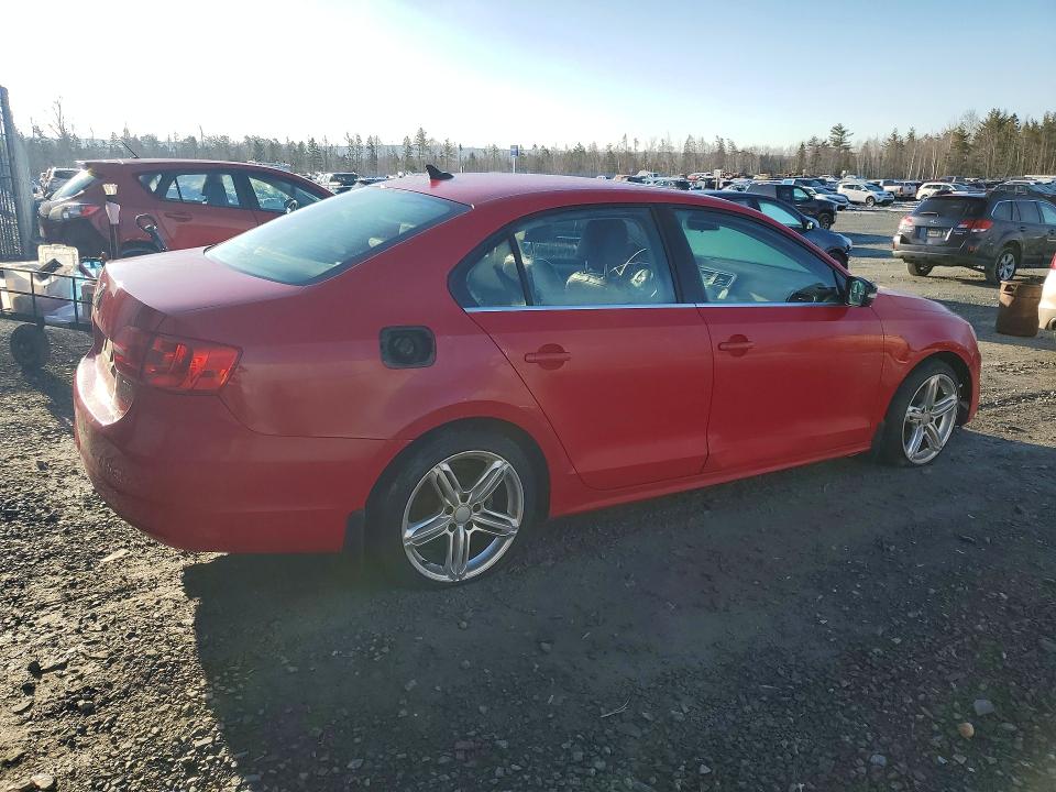 2014 Volkswagen Jetta VIN 3VWLL7AJ3EM351605 COPART salvage auction — FRONT END, Pe - Veh Permit -  Non-Repairable, sold $950 on 2026-07-09 (photo 3)