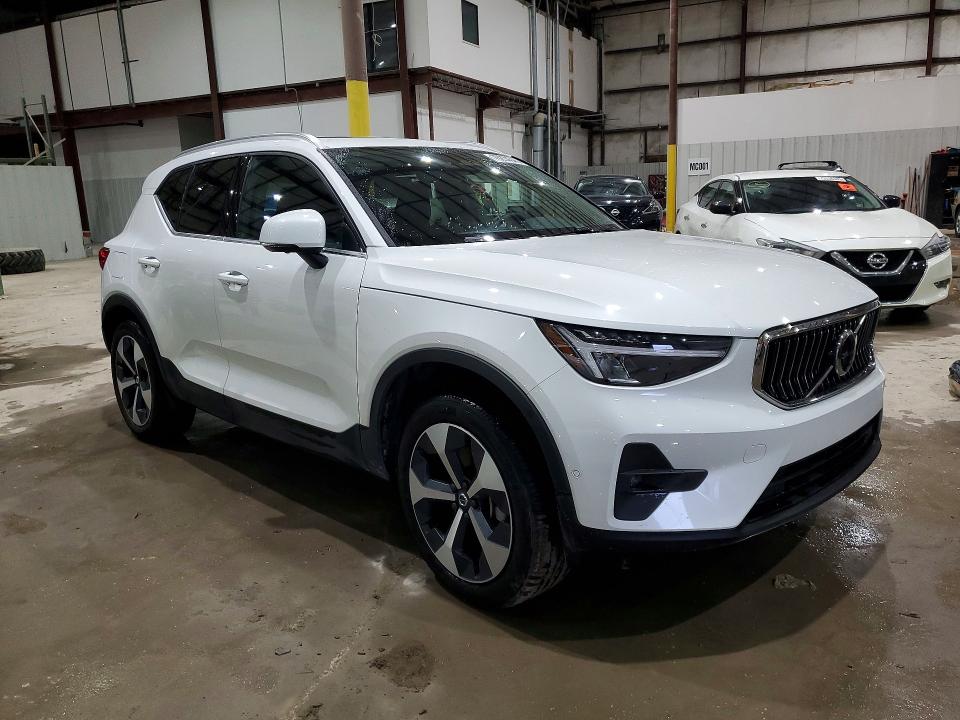 2025 Volvo Xc40 VIN YV4L12UE5S2589790 COPART salvage auction — REAR END, Ky - Cert Of Title-Salvage, sold $10,200 on 2026-07-15 (photo 4)