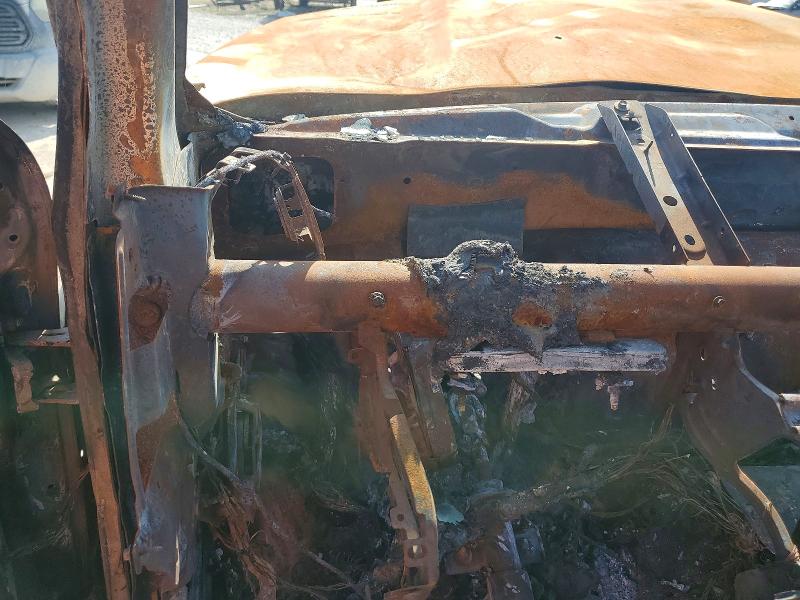 2012 Dodge Ram 5500 VIN 3C7WDMDL3CG233576 COPART salvage auction — BURN, TX - NONREPAIRABLE TITLE, sold $8,800 on 2026-07-31 (photo 9)