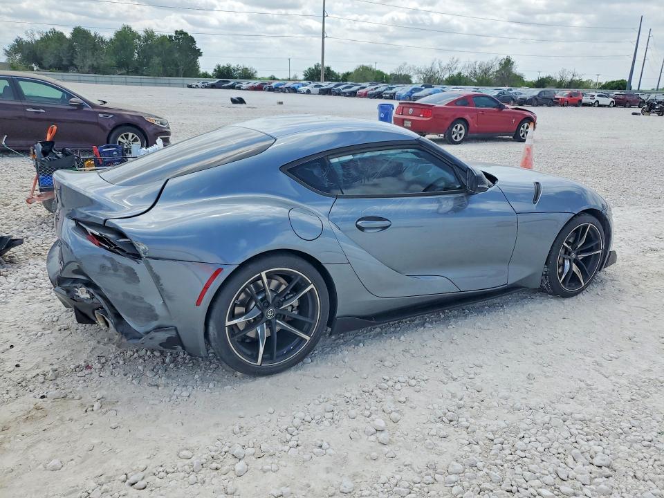 2022 Toyota Supra VIN WZ1DB0C0XNW050675 COPART salvage auction — SIDE, Tx - Salvage Vehicle Title, sold $20,100 on 2026-07-02 (photo 3)