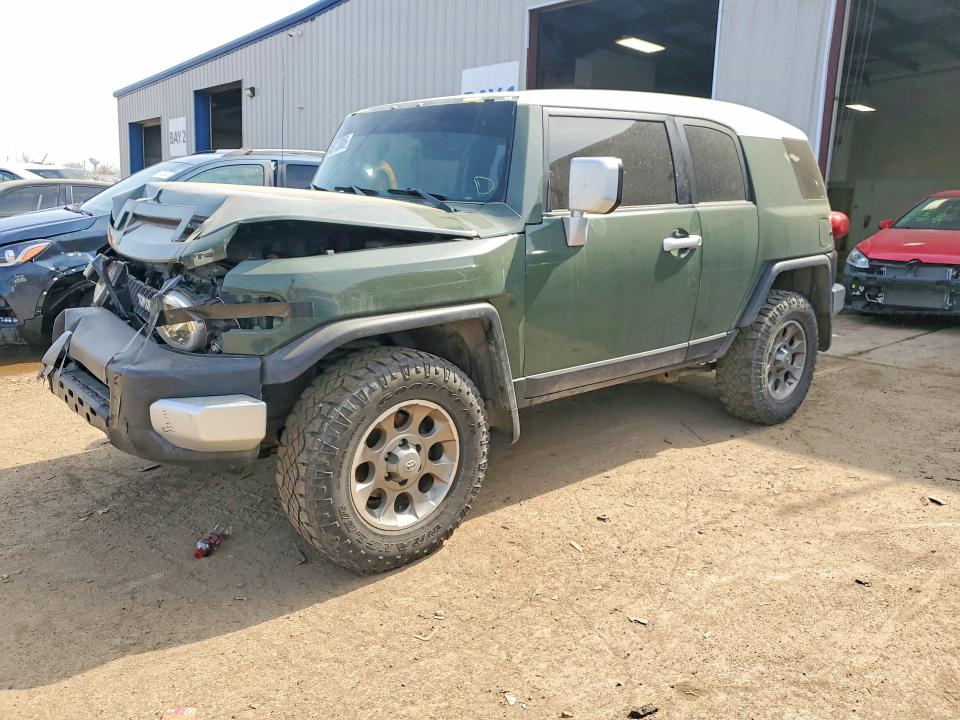 2013 Toyota Fj cruiser VIN JTEBU4BFXDK154033 — COPART salvage auction photo