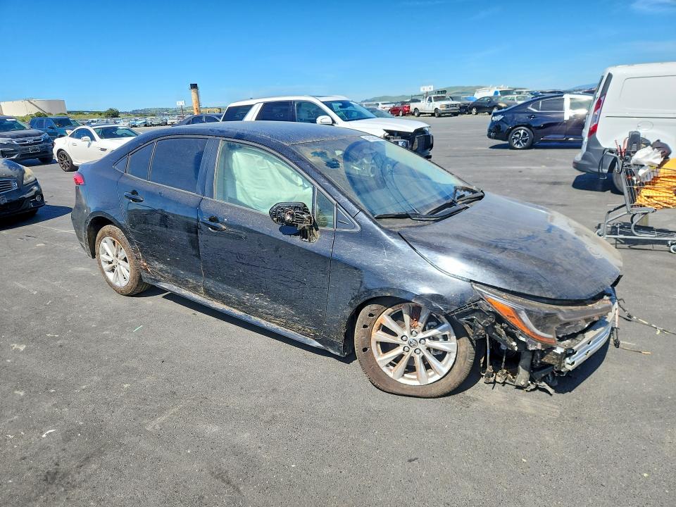 2026 Toyota Corolla VIN JTDB4MEE8T3033047 COPART salvage auction — FRONT END, CA, sold $4,100 on 2026-07-20 (photo 4)