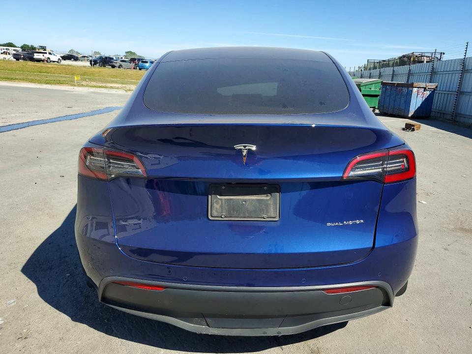 2021 Tesla Model y VIN 5YJYGDEE1MF172815 COPART salvage auction — SIDE, Salvage Title, sold $8,200 on 2026-07-14 (photo 6)
