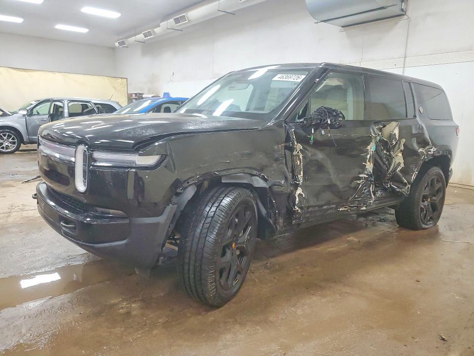 2025 Rivian R1s VIN 7PDSGBBA0SN058968 — COPART salvage auction photo