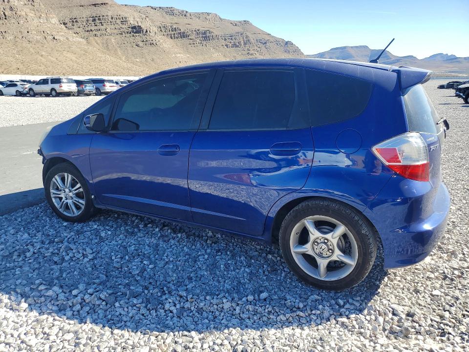 2009 Honda Fit VIN JHMGE876X9S007529 COPART salvage auction — FRONT END, CA - CERTIFICATE OF TITLE, sold $800 on 2026-07-27 (photo 2)