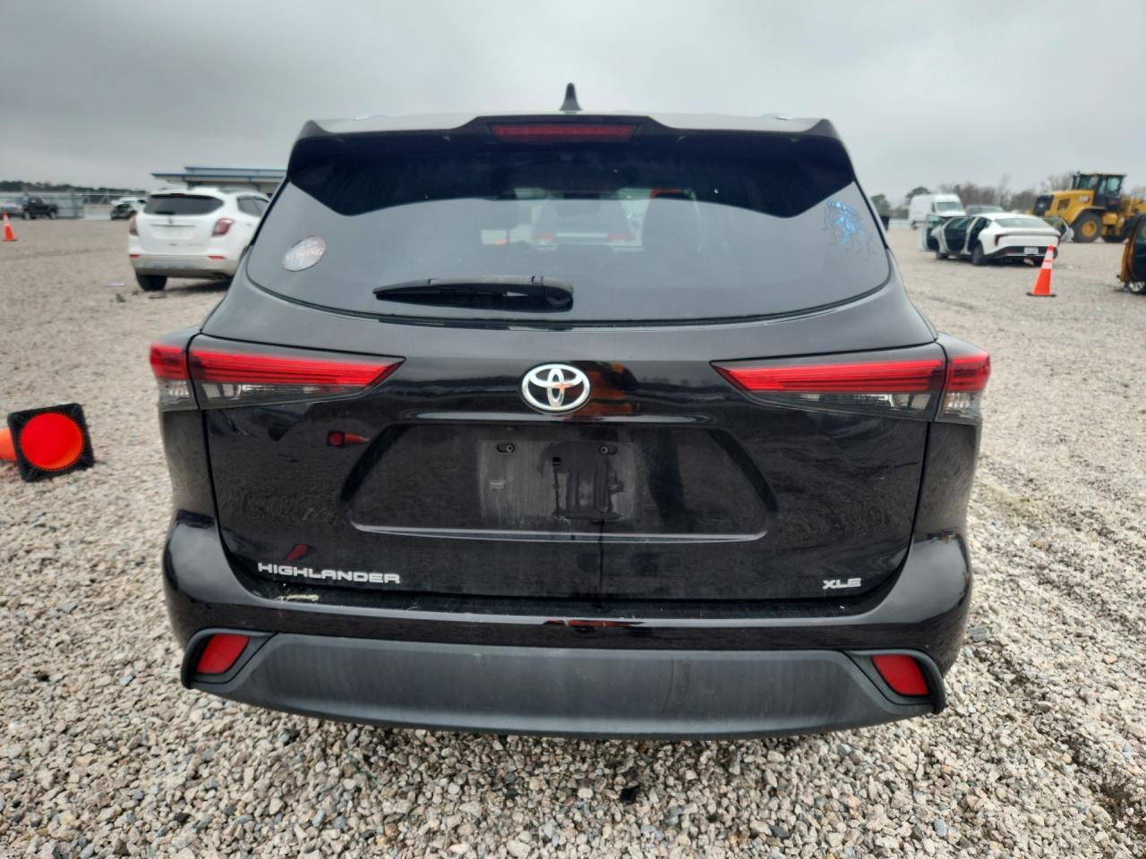 2021 Toyota Highlander VIN 5TDGZRAHXMS043650 COPART salvage auction — Front End, NC - SALVAGE CERTIFICATE OF TITLE, sold $15,100 on 2026-07-07 (photo 6)