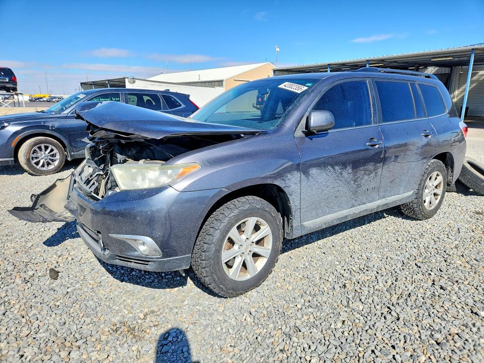 2013 Toyota Highlander VIN 5TDBK3EHXDS193084 COPART salvage auction — FRONT END, Co - Salvage Title, sold $2,300 on 2026-07-16 (photo 1)
