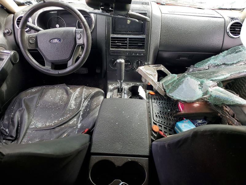 2010 Ford Explorer VIN 1FMEU7DE8AUB03553 COPART salvage auction — ROLLOVER, Co - Bill Of Sale-Parts Only, sold $400 on 2026-07-02 (photo 8)