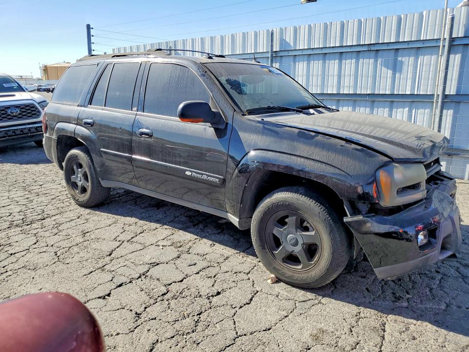 2004 Chevrolet Trailblazer VIN 1GNDS13S742248259 COPART salvage auction — FRONT END, CA - SALVAGE CERTIFICATE, sold $350 on 2026-07-09 (photo 4)