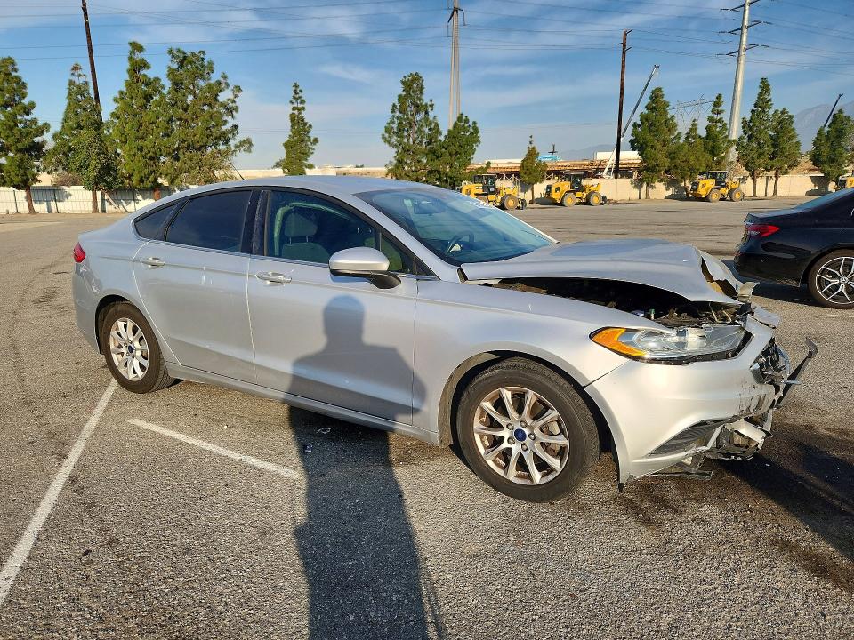 2017 Ford Fusion VIN 3FA6P0G76HR284731 COPART salvage auction — FRONT END, Id - Salvage Certificate Of Title, sold $550 on 2026-07-09 (photo 4)