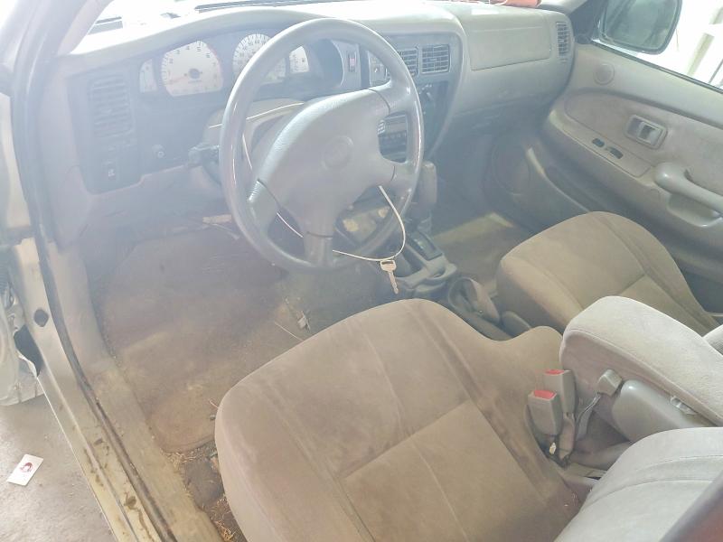 2004 Toyota Tacoma VIN 5TEWN72N74Z374155 COPART salvage auction — SIDE, Ky - Certificate Of Title, sold $1,950 on 2026-07-17 (photo 8)