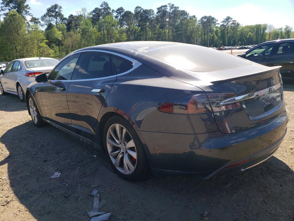 2015 Tesla Model s VIN 5YJSA1H46FF082264 COPART salvage auction — ROLLOVER, Tx - Salvage Vehicle Title, sold $4,050 on 2026-07-31 (photo 2)