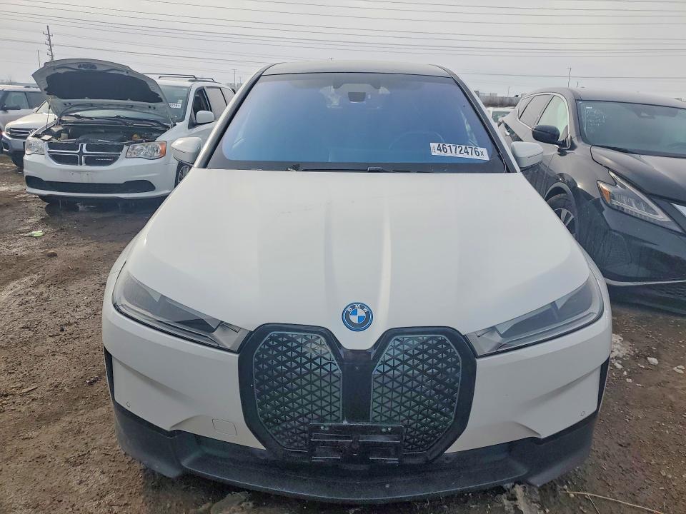 2023 BMW Ix VIN WB523CF08PCM08193 COPART salvage auction — UNDERCARRIAGE, Il - Salvage Certificate, sold $24,700 on 2026-07-28 (photo 5)