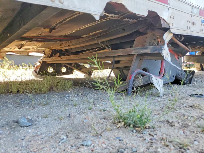 2015 Utility Vs2ra VIN 1UYVS253XFM131826 COPART salvage auction — UNDERCARRIAGE, CA - SALVAGE CERTIFICATE, sold $125 on 2026-07-30 (photo 9)