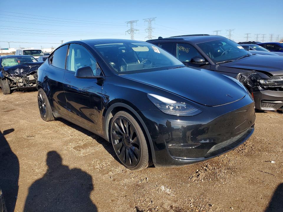 2022 Tesla Model y VIN 7SAYGDEF1NF326906 COPART salvage auction — REAR END, Il - Salvage Certificate, sold $12,800 on 2026-07-21 (photo 4)