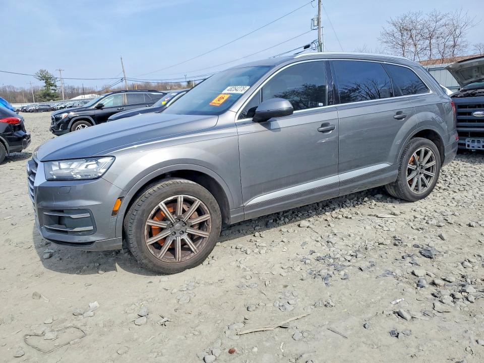 2017 Audi Q7 VIN WA1LAAF77HD058772 COPART salvage auction — MINOR DENT/SCRATCHES, Wv - Certificate Of Title (P), sold $5,700 on 2026-07-20 (photo 1)