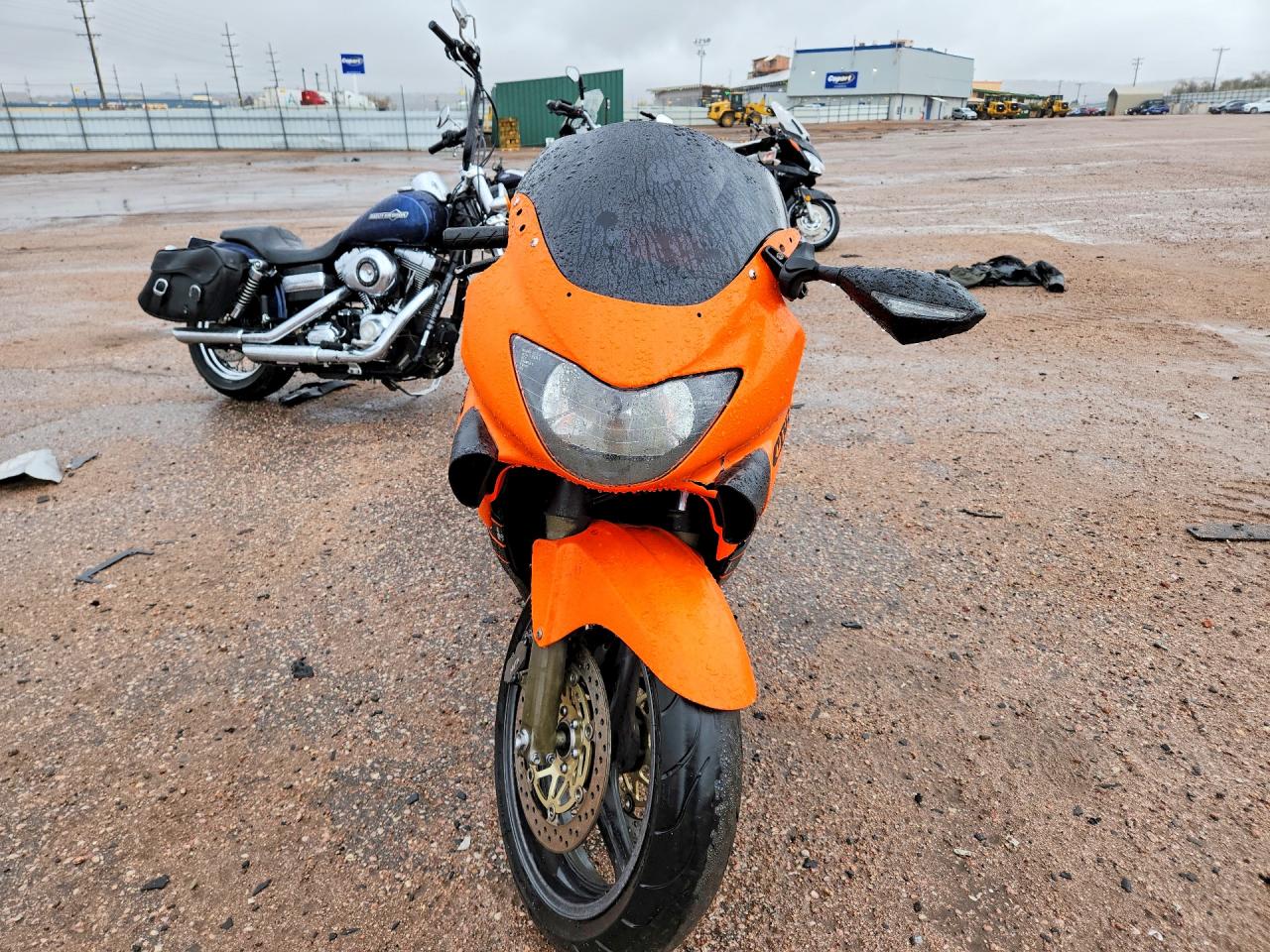 2000 Hond Cbr600 F4 VIN JH2PC3506YM104570 COPART salvage auction — Side, CO - SALVAGE TITLE, sold $450 on 2026-07-09 (photo 2)