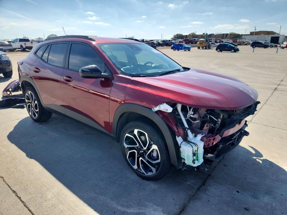 2025 Chevrolet Trax VIN KL77LJEP3SC158638 COPART salvage auction — FRONT END, TX - CERTIFICATE OF TITLE, sold $7,500 on 2026-07-02 (photo 4)