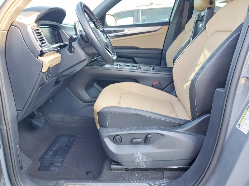 2024 Volkswagen Atlas VIN 1V2WE2CA8RC239740 COPART salvage auction — WATER/FLOOD, Fl - Cert Of Title-Slvg Rebld Flood, sold $7,200 on 2026-08-22 (photo 7)