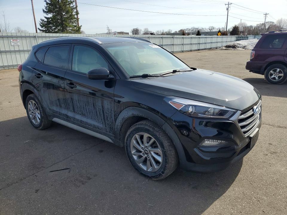 2018 Hyundai Tucson VIN KM8J3CA40JU674640 COPART salvage auction — VANDALISM, Wv - Salvage Certificate, sold $300 on 2026-07-21 (photo 4)