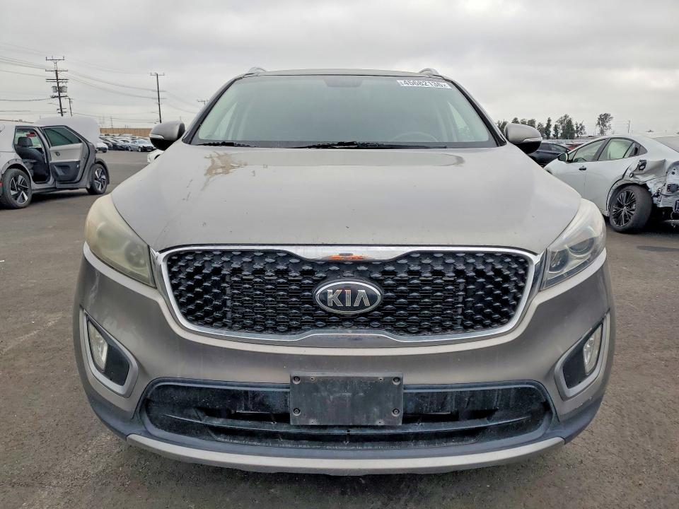 2016 Kia Sorento VIN 5XYPH4A52GG043932 COPART salvage auction — SIDE, Ca - Dis/Dlr/Exp Only Clean Title, sold $1,550 on 2026-07-29 (photo 5)
