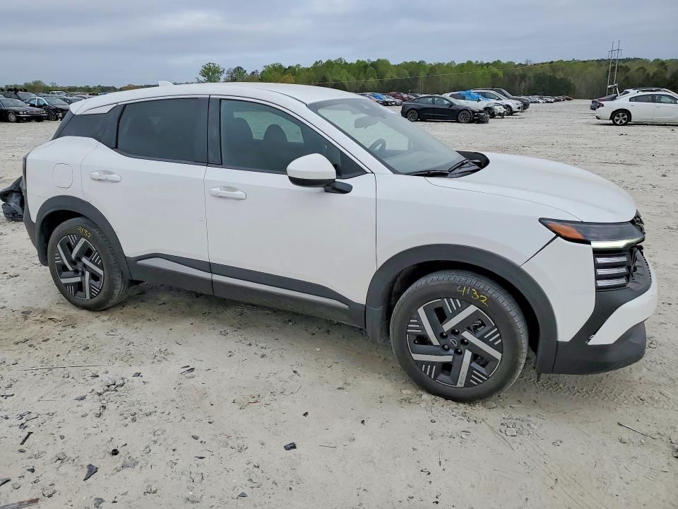 2025 Nissan Kicks VIN 3N8AP6CA5SL301543 COPART salvage auction — SIDE, Ga - Cert Of Title-Salvage, sold $8,600 on 2026-07-27 (photo 4)