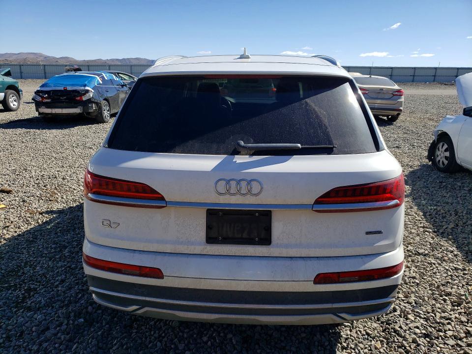 2020 Audi Q7 VIN WA1LXAF71LD003077 COPART salvage auction — MINOR DENT/SCRATCHES, CA - CERTIFICATE OF TITLE, sold $10,100 on 2026-07-30 (photo 6)
