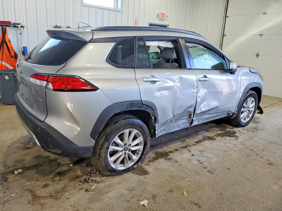 2024 Toyota Corolla cross VIN 7MUCAABG2RV094974 COPART salvage auction — FRONT END, In - Certificate Of Title, sold $4,000 on 2026-07-23 (photo 3)