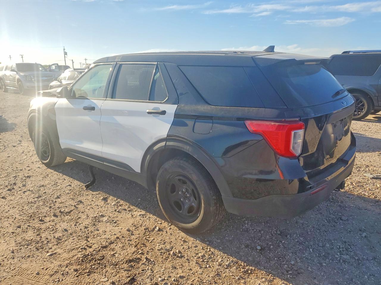 2024 Ford Explorer VIN 1FM5K8AB9RGA26739 COPART salvage auction — Front End, TX - SALVAGE VEHICLE TITLE, sold $5,100 on 2026-07-08 (photo 2)
