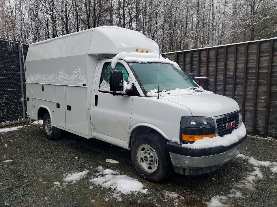 2024 Gmc Savana VIN 7GZ07RF76RN009955 COPART salvage auction — ROLLOVER, Md - Cert Of Salvage > 75% Damage, sold $8,700 on 2026-07-22 (photo 4)