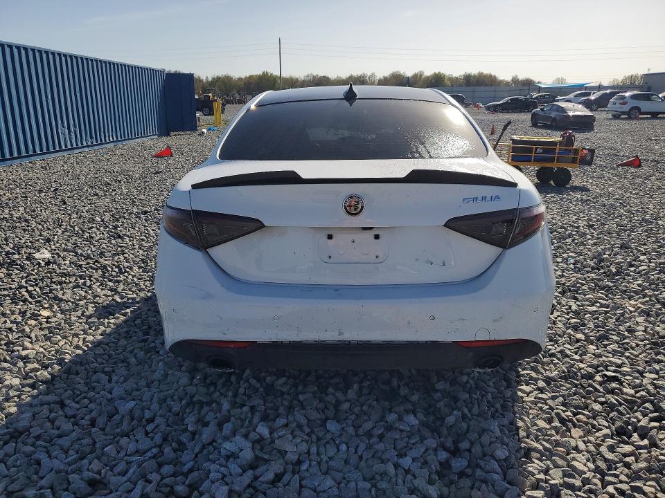 2024 Alfa romeo Giulia VIN ZARFAMBN4R7679997 COPART salvage auction — FRONT END, Fl - Certificate Of Destruction, sold $4,200 on 2026-07-26 (photo 6)