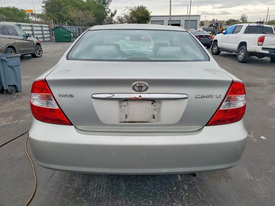 2004 Toyota Camry VIN JTDBE32K640272195 COPART salvage auction — FRONT END, Fl - Certificate Of Destruction, sold $300 on 2026-07-08 (photo 6)