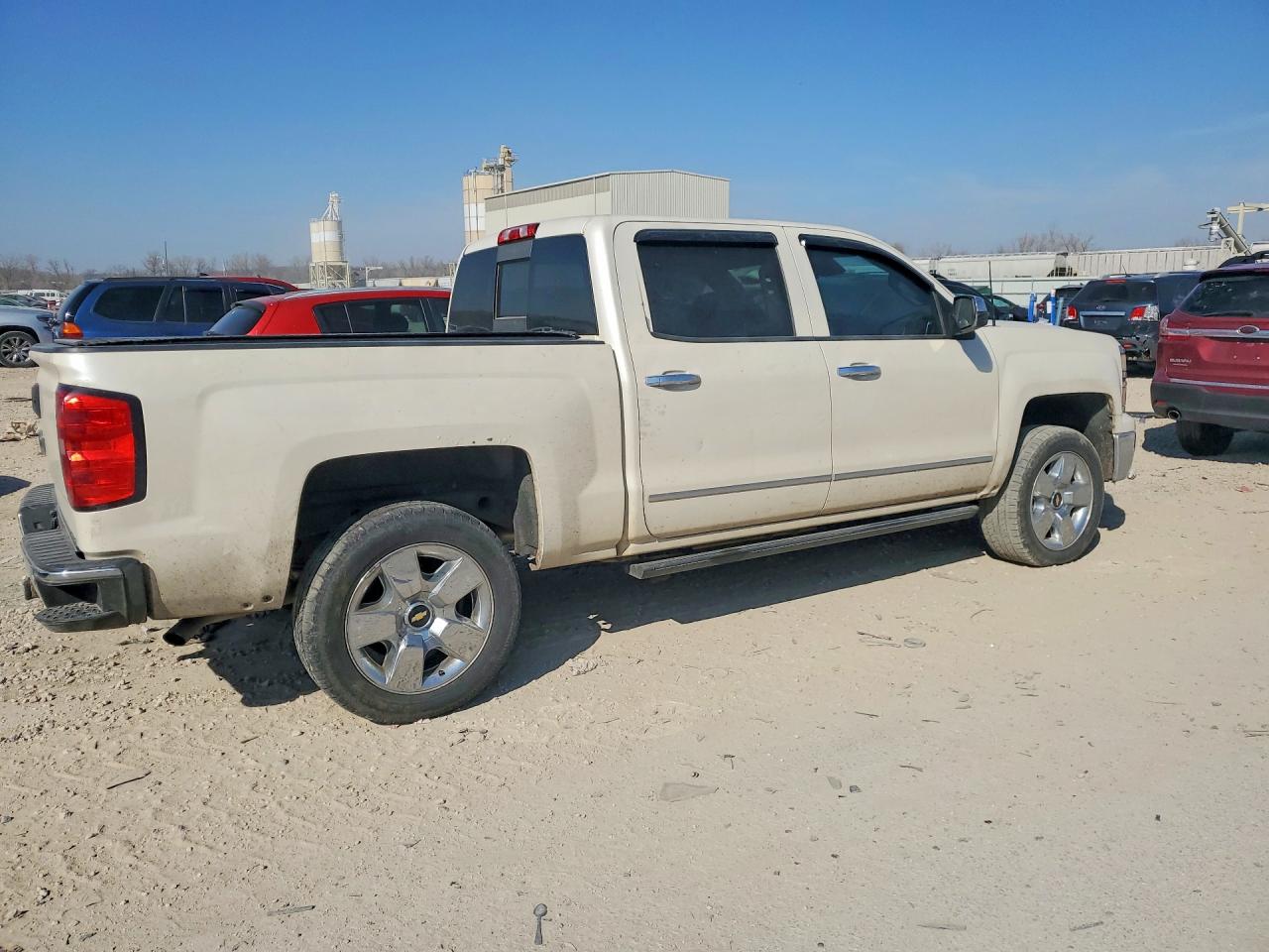 2014 Chevrolet Silverado VIN 3GCUKSEC6EG119412 COPART salvage auction — Minor Dent/Scratches, KS - CERT OF TITLE-SALVAGE, sold $3,900 on 2026-07-09 (photo 3)
