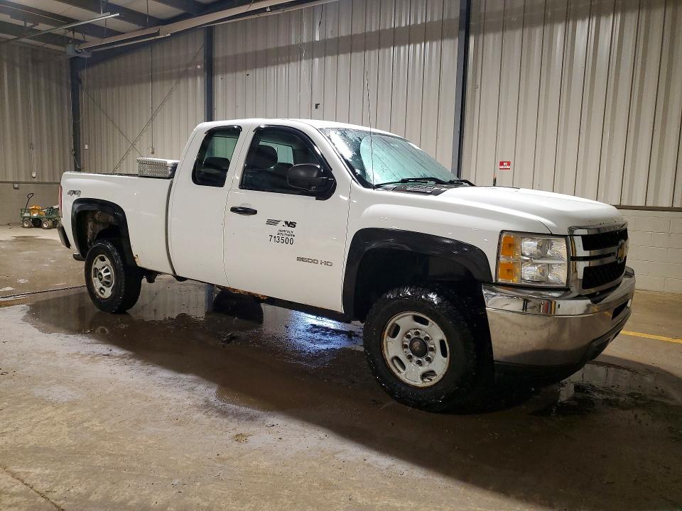 2013 Chevrolet Silverado VIN 1GC2KVCG1DZ373865 COPART salvage auction — MINOR DENT/SCRATCHES, Pa - Cert Of Title, sold $2,100 on 2026-07-29 (photo 4)