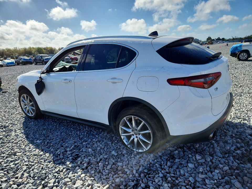 2019 Alfa romeo VIN ZASPAKBN9K7C43811 COPART salvage auction — FRONT END, Salvage Title, sold $200 on 2026-07-24 (photo 2)