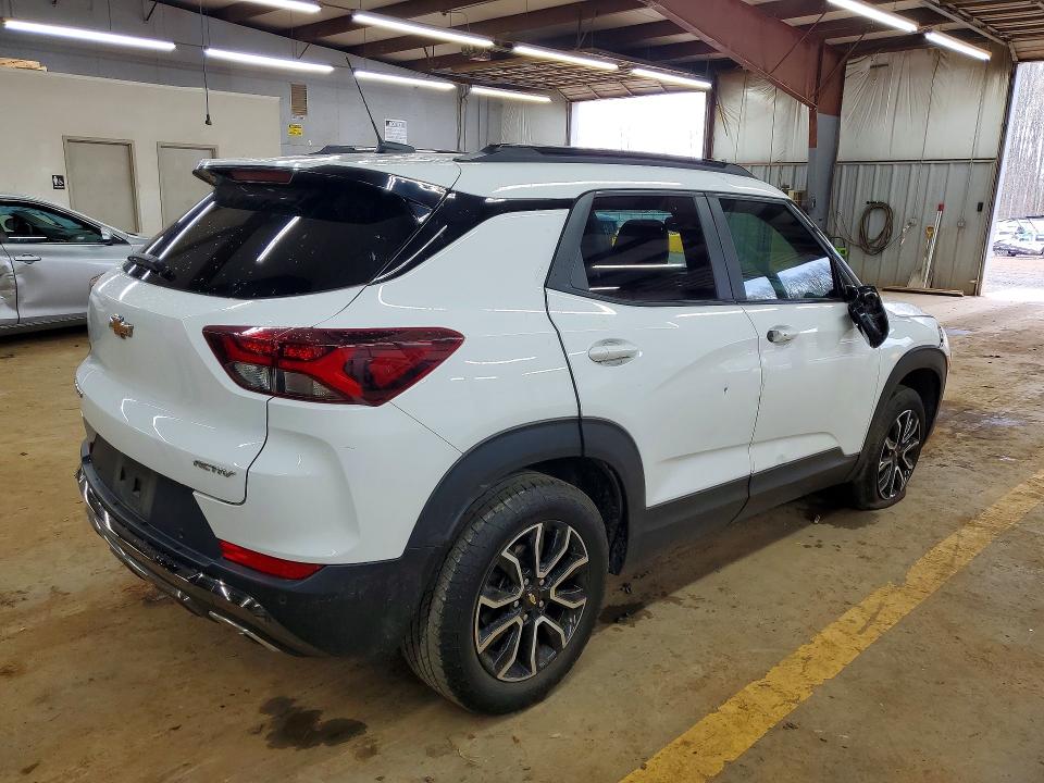 2023 Chevrolet Trailblazer VIN KL79MVSLXPB096098 COPART salvage auction — SIDE, Nc - Salvage Certificate Of Title, sold $4,450 on 2026-07-15 (photo 3)
