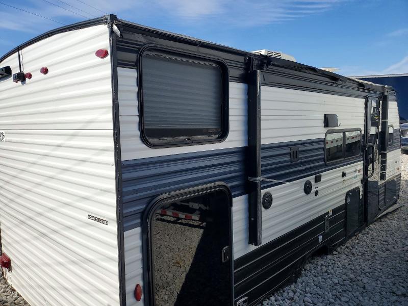 2023 Foresriver VIN 5ZT2CKFC6PY029607 COPART salvage auction — SIDE, NE - CERT OF TITLE-SALVAGE, sold $875 on 2026-07-09 (photo 4)